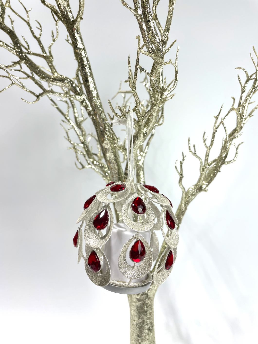 LED Ornament with Flickering Flame